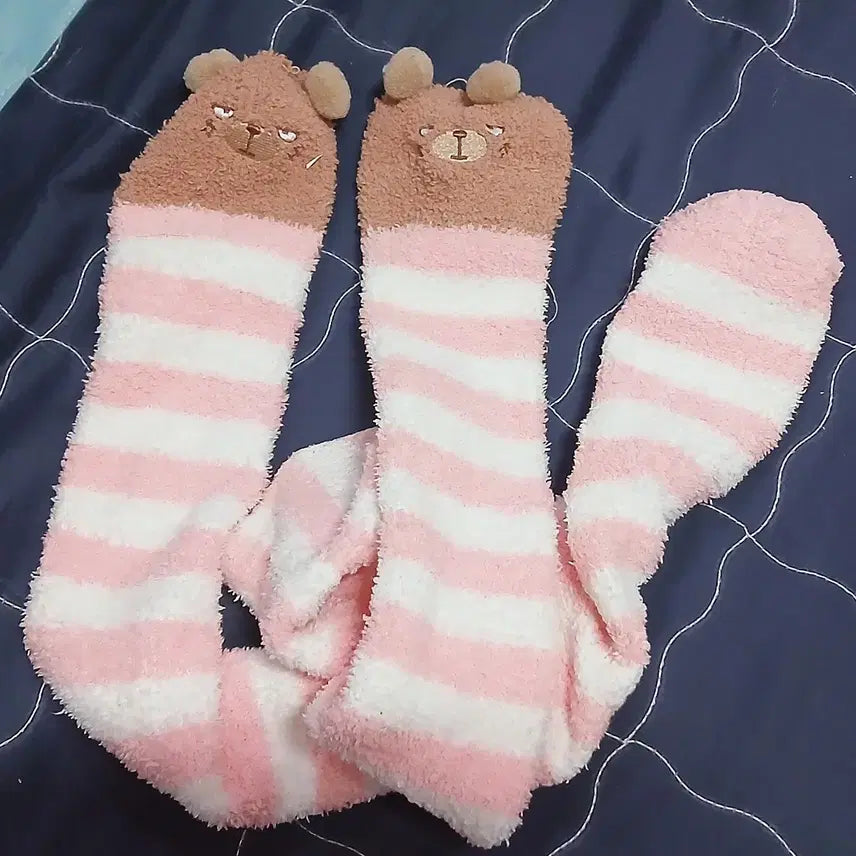 [BUNJANG] Fuzzy Bear Stockings / 복슬복슬 곰돌이 스타킹 갸루깔 양산형 지뢰계