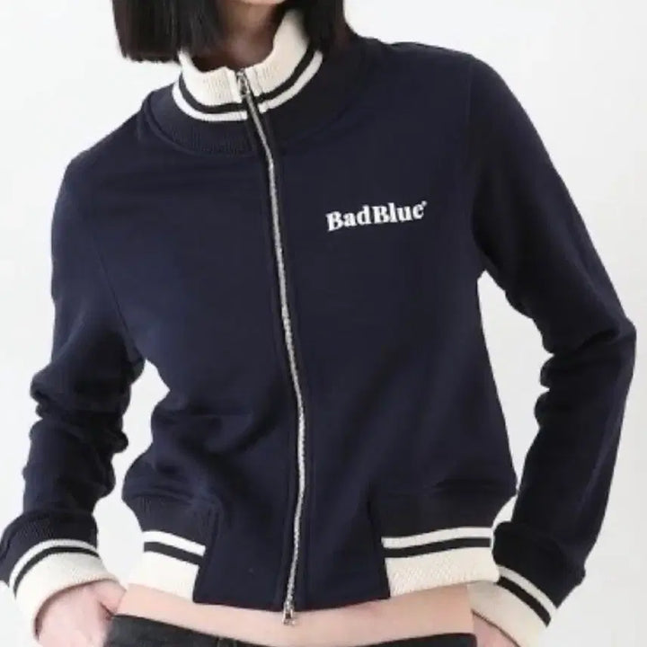 [BUNJANG] Bad Blue Yoonbinu Crop Zip-up / 배드블루 크롭집업(윤비누 착용)