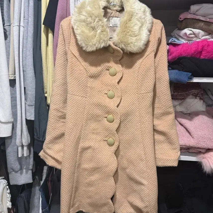 [BUNJANG] Vintage Ribbon Fur Coat / 리본 퍼코트 빈티지 로걀 라떼갸루 히메갸루 오네갸루 양산형 공겜 페어리