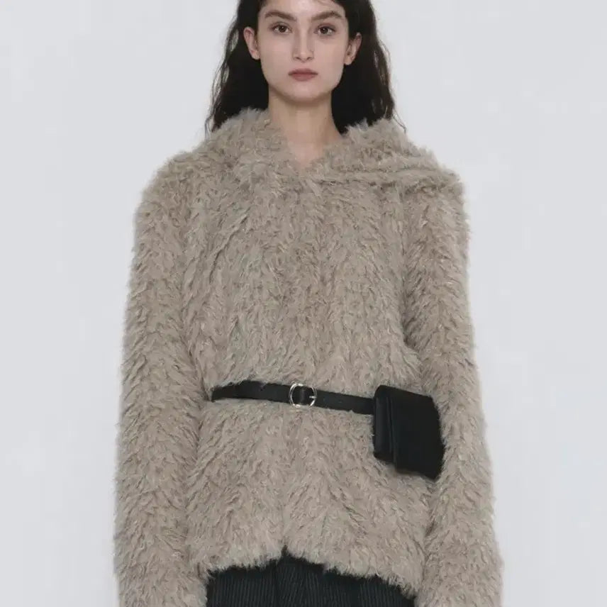 [BUNJANG] Place Studio Curly Boucle Hooded Fur Coat Gray / 플레이스스튜디오 컬리 부클 후드 퍼코트 그레이