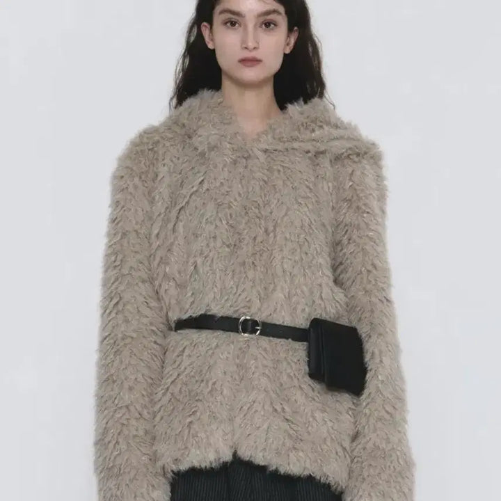 [BUNJANG] Place Studio Curly Boucle Hooded Fur Coat Gray / 플레이스스튜디오 컬리 부클 후드 퍼코트 그레이