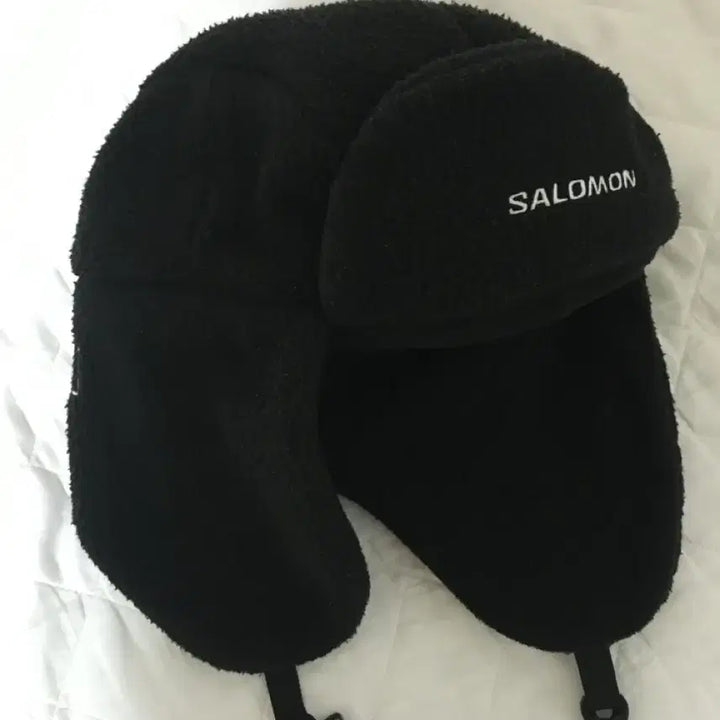 [BUNJANG] Salomon Fleece Flap Trapper Hat Black / 살로몬 플리스 플랩 트래퍼 햇 블랙 모자