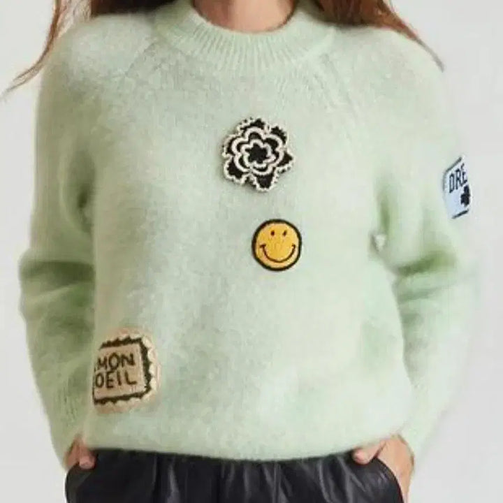[SOLD OUT] 산드로 스마일리 콜라보레이션 니트