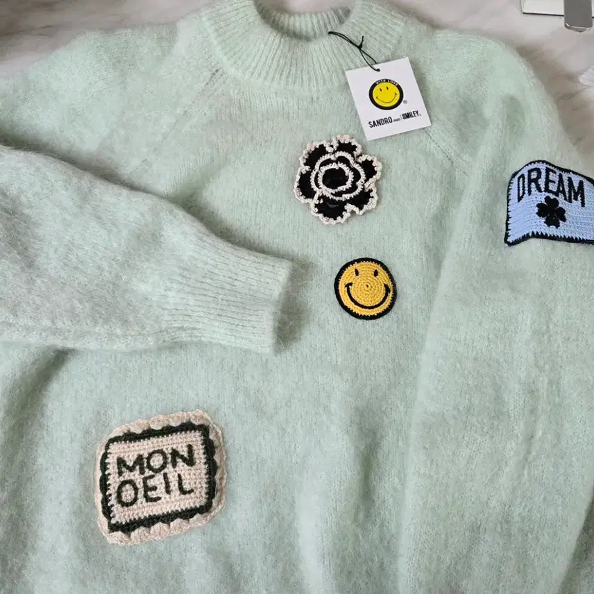 [SOLD OUT] 산드로 스마일리 콜라보레이션 니트