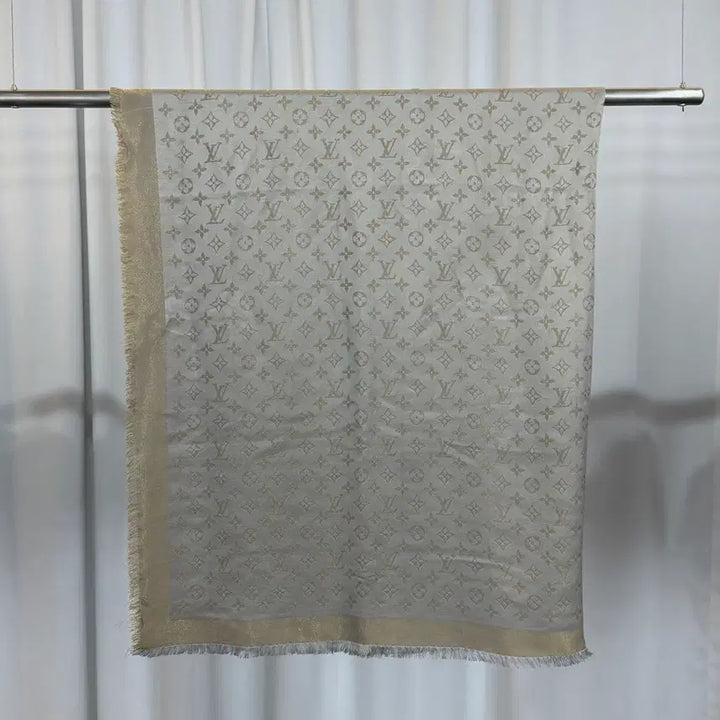 [BUNJANG] Louis Vuitton Monogram Shine Shawl / [정품] 루이비통 모노그램 샤인숄 M75122