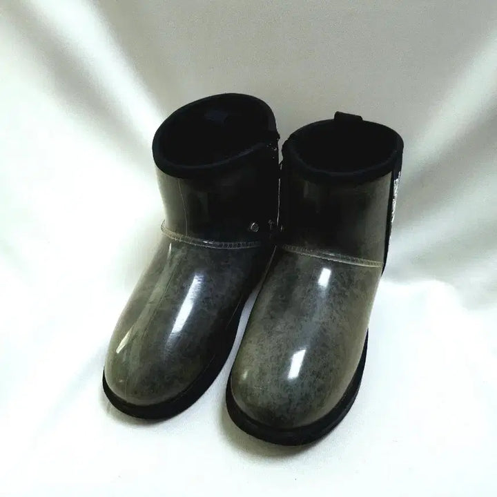 [BUNJANG] UGG Clear Waterproof Boots Green / UGG 클리어 방수 어그부츠 그린