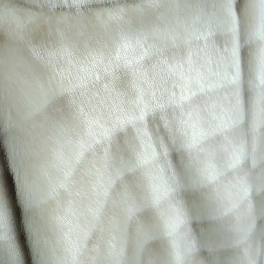 [BUNJANG] Eco Fur Jacket / 연베이지 밀라노밍크 에코 퍼 자켓 새상품급