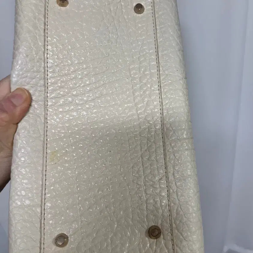 [BUNJANG] DKNY Ivory Leather Tote Shoulder Bag / DKNY 아이보리 가죽 토트 숄더백 가방