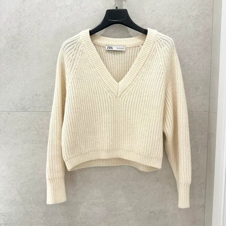 [BUNJANG] ZARA V-Neck Wool Knit Sweater / 자라 브이넥 울 니트