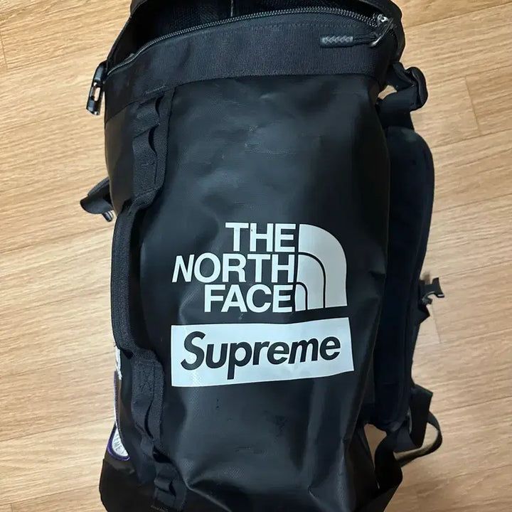 [BUNJANG] Supreme North Face Big Haul Backpack / 슈프림 노스페이스 빅 하울 백팩