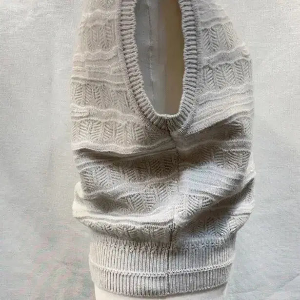 [BUNJANG] Handsome White Grey Knit Vest 90 / 핸섬 화이트 그레이 니트 베스트 90새옷급