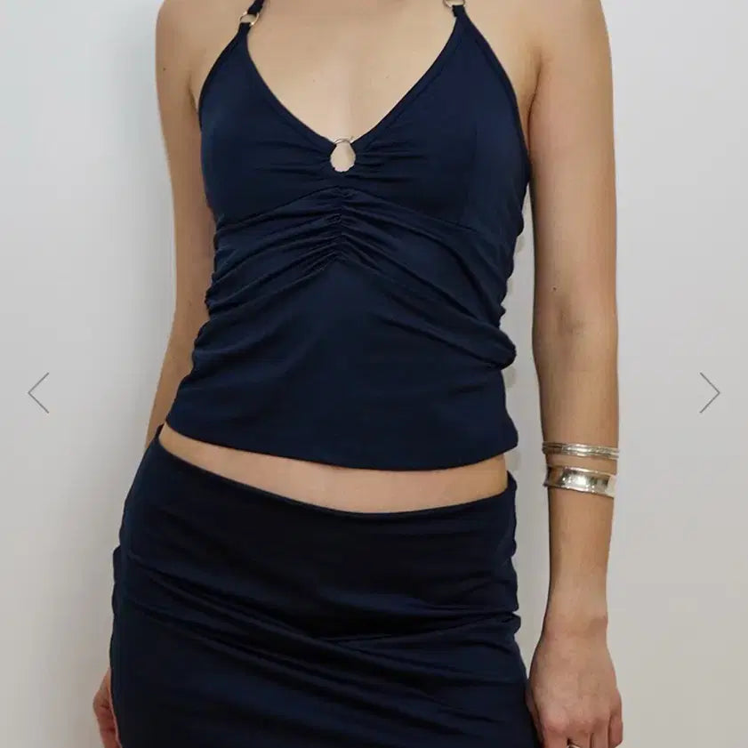 [BUNJANG] Too Much Taxes Halter O-ring Tank Top Navy / 투머치택스 홀터 오링 탱크 탑 네이비