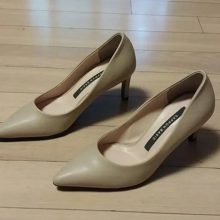 [BUNJANG] Sappun Stiletto Pumps Leather Shoes / [ 사뿐 ] 스틸레토 펌프스 가죽 구두 _ 220 / 상태 좋아요
