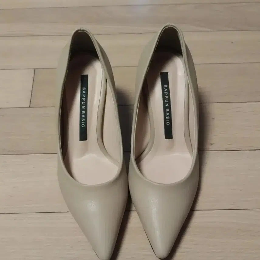 [BUNJANG] Sappun Stiletto Pumps Leather Shoes / [ 사뿐 ] 스틸레토 펌프스 가죽 구두 _ 220 / 상태 좋아요