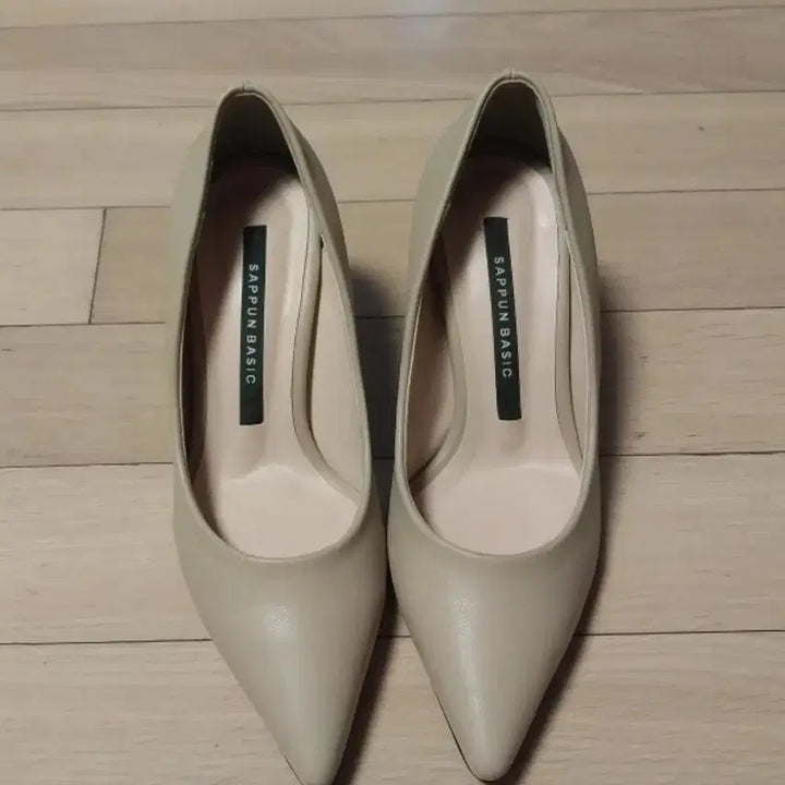 [BUNJANG] Sappun Stiletto Pumps Leather Shoes / [ 사뿐 ] 스틸레토 펌프스 가죽 구두 _ 220 / 상태 좋아요