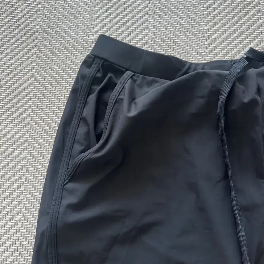 [BUNJANG] CARET Black Shorts L Size / CARET 블랙반바지 L