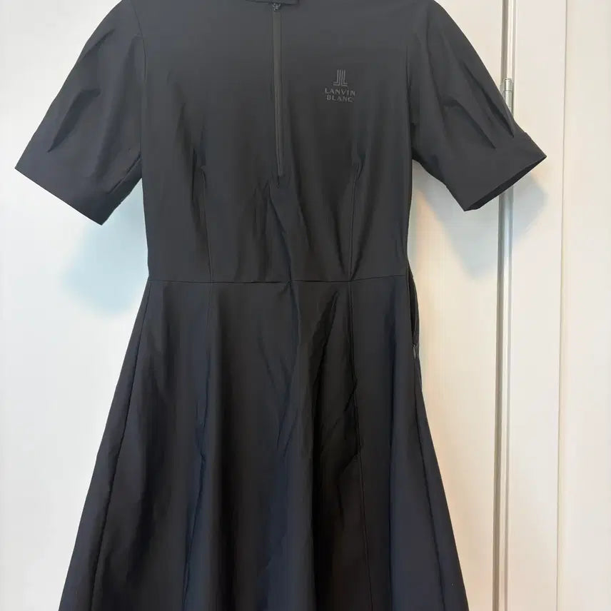 [SOLD OUT] 랑방블랑 여성 골프 원피스 블랙 XS / 미사용