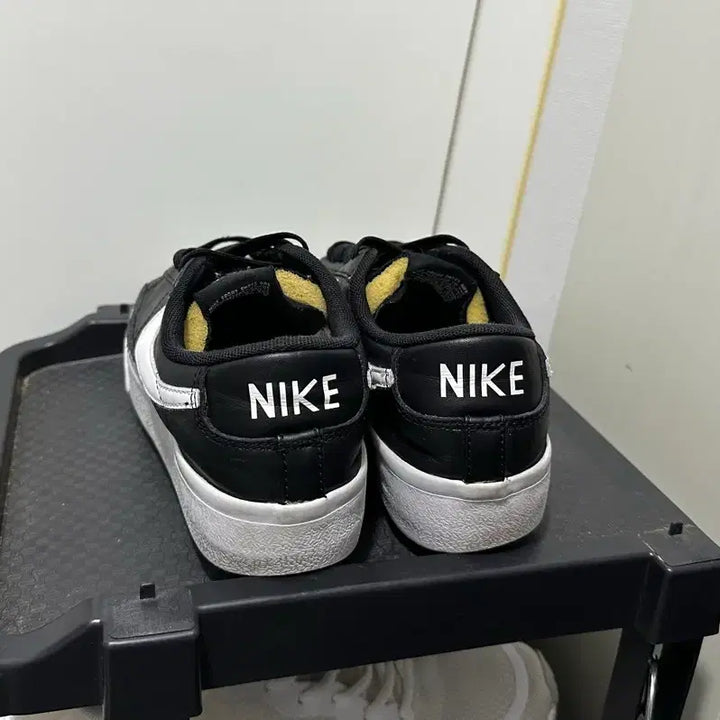 [BUNJANG] Nike Blazer Low 77 Platform Sneakers / 나이키 운동화 235 블레이저 플랫폼 판매합니다