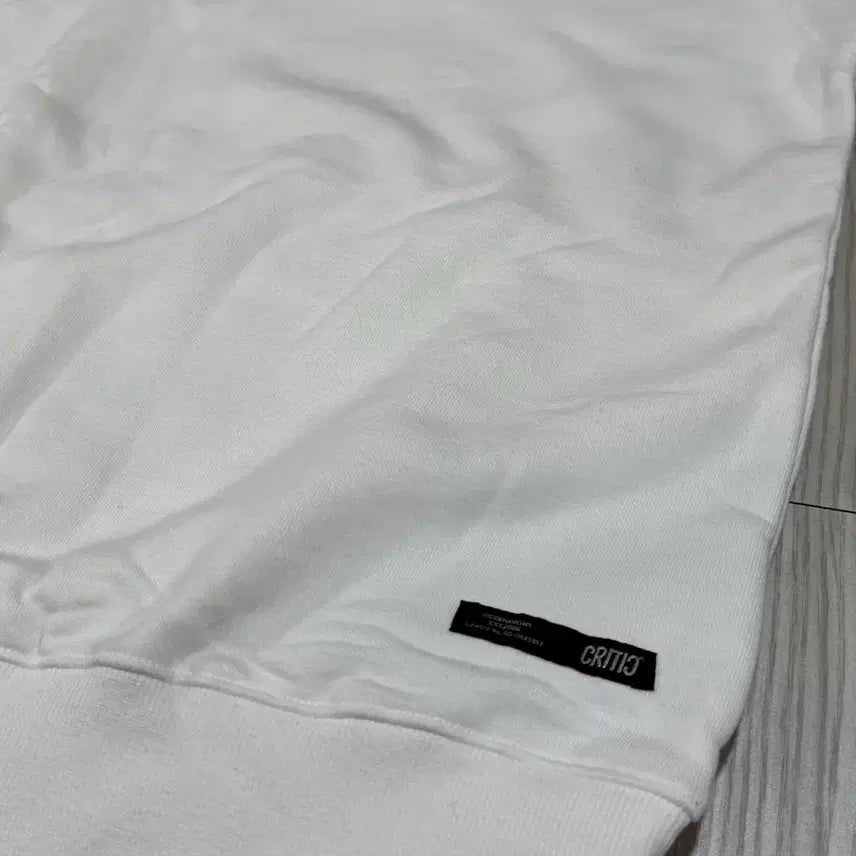 [BUNJANG] Critic Logo White Sweatshirt / 크리틱 맨투맨 xl (기모0)상태a급