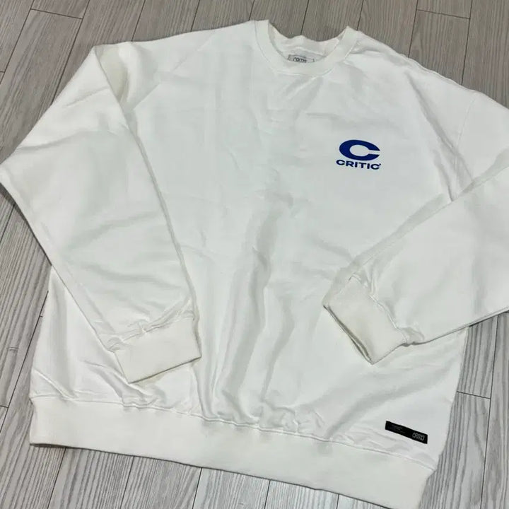 [BUNJANG] Critic Logo White Sweatshirt / 크리틱 맨투맨 xl (기모0)상태a급