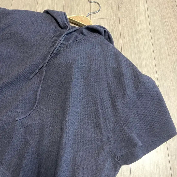 [BUNJANG] System Lettering Embroidered Hoodie Knit Top / 22년 한섬 시스템 SYSTEM 레터링 자수 후드 니트 탑 반팔돌먼 차콜