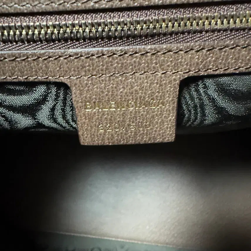 [BUNJANG] Balenciaga Gucci Hacker Project Tote Bag L Size / 발렌시아가 구찌 해커 프로젝트 토트백 Lsize