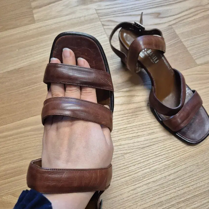 [BUNJANG] ANNA BASILI Brown Leather Sandal Heels / ANNA BASILI 브라운 레더 샌들힐 240-245
