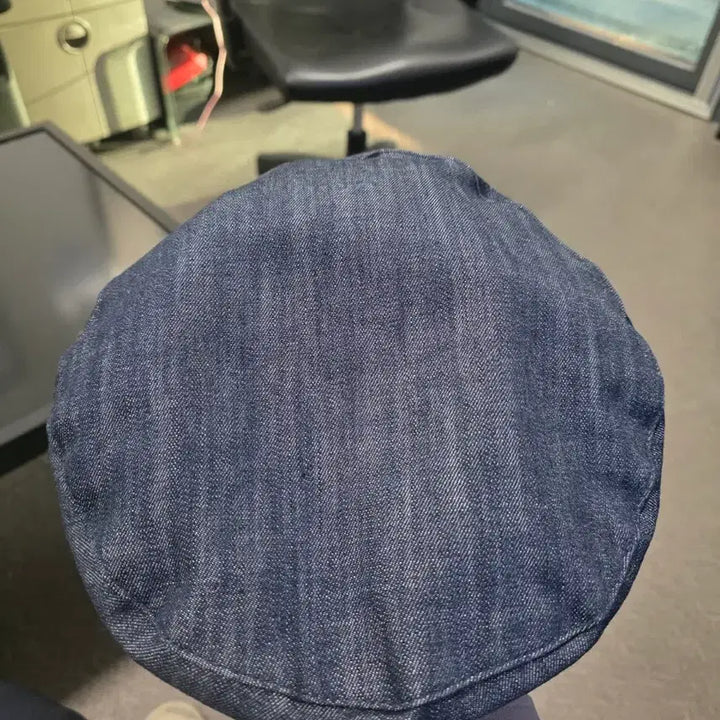 [SOLD OUT] 포에지담 데님 베렛 베레모 인디고
