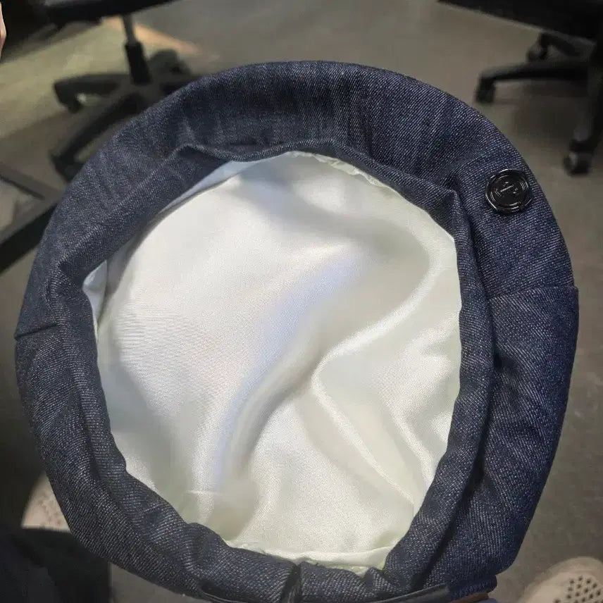 [SOLD OUT] 포에지담 데님 베렛 베레모 인디고