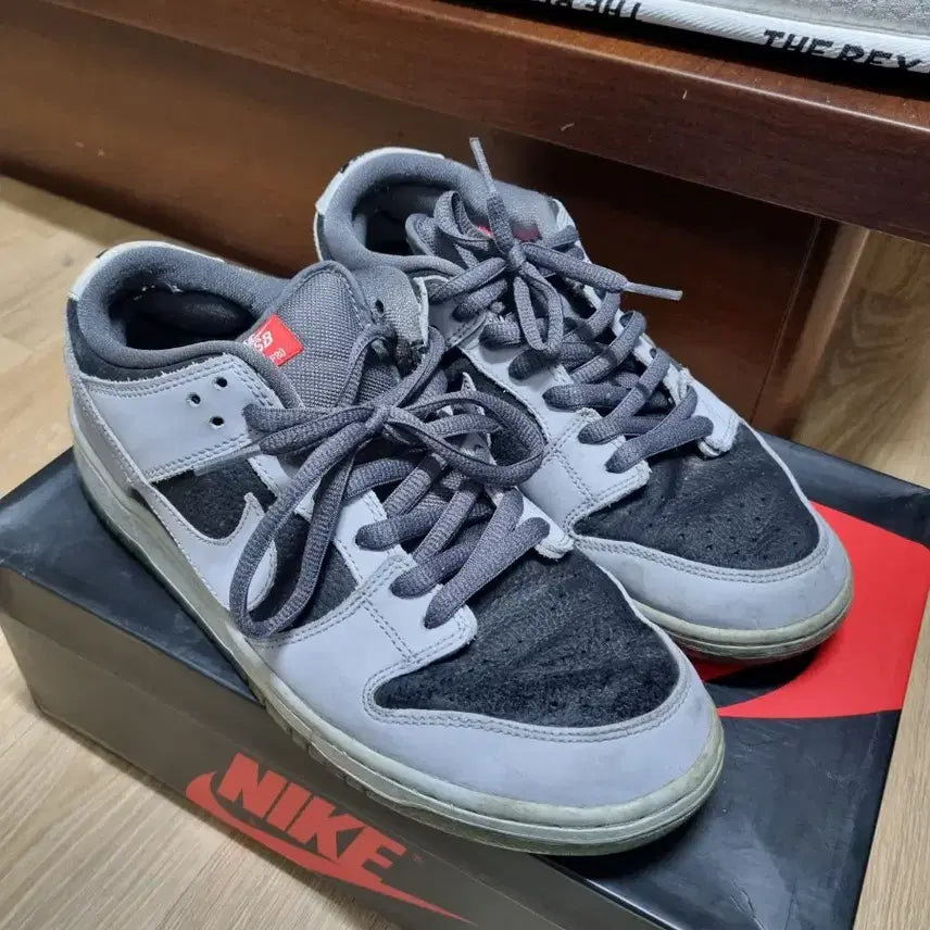 [BUNJANG] Nike Dunk SB Atlas 35MM Grey Black (Size 285) / [285] 나이키 덩크 SB 아틀라스 35MM 그레이 블랙 504750