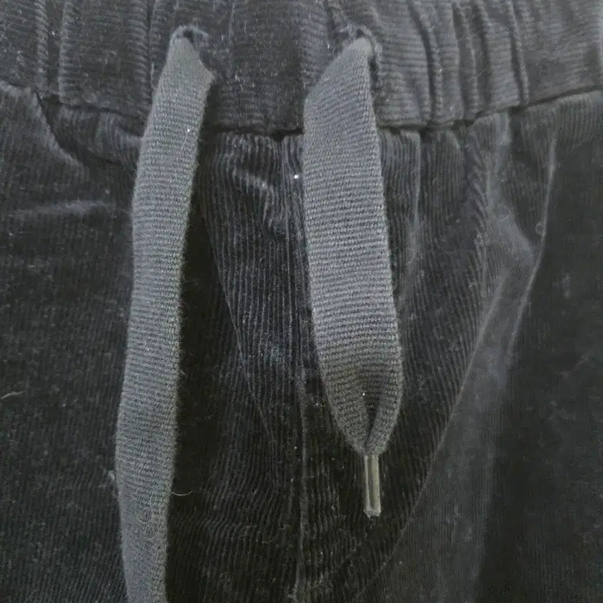 [BUNJANG] ZARA Black Corduroy Jogger Pants / 탄탄재질 고급스러운 라운드티