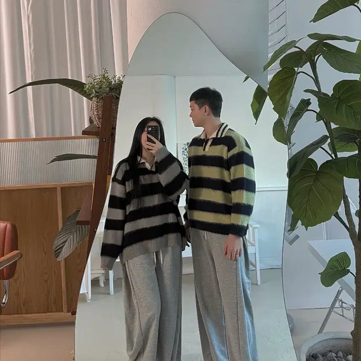 [BUNJANG] Cuddles V-neck Striped Brush Knit Sweater / [당일출고] 카라 브이넥 단가라 브러쉬 니트 커플룩 남녀공용