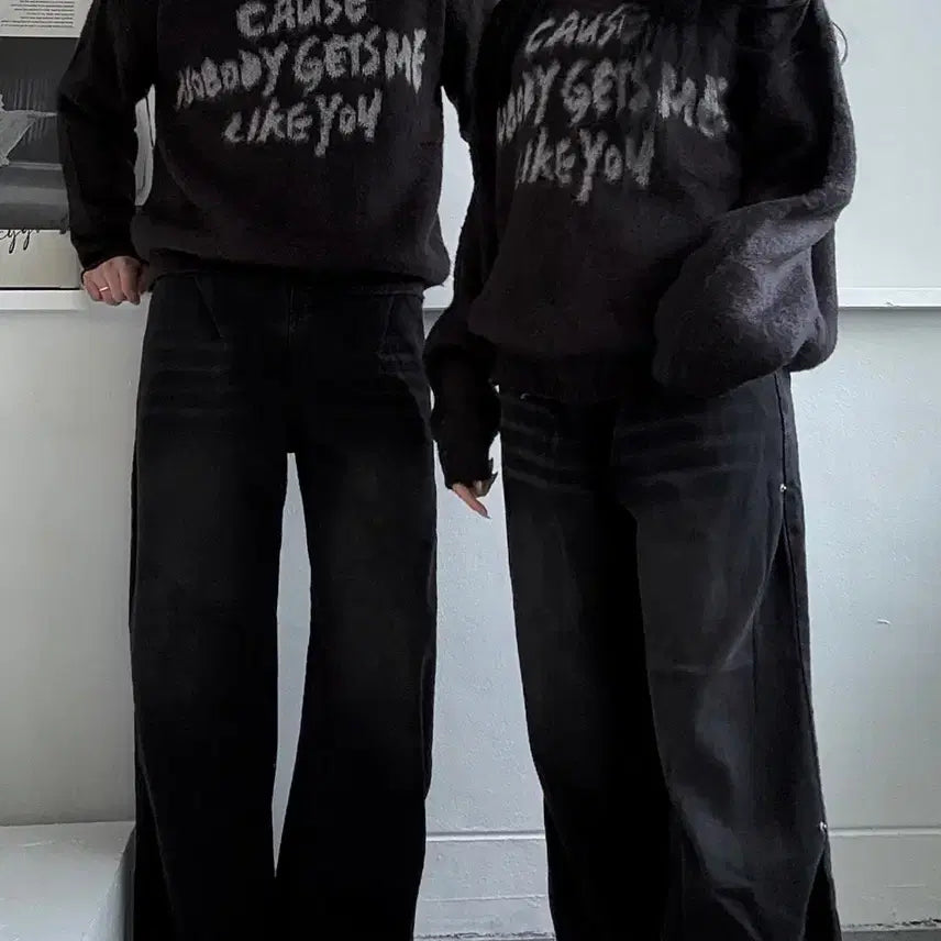 [BUNJANG] Unisex Lettering Brush Knit Sweater / [당일출고] 레터링 브러쉬 니트 커플룩 데일리룩 남녀공용