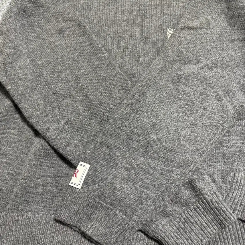 [SOLD OUT] [세터] 더블린 언발란스 캐시미어 블렌드 니트 클래식 차콜