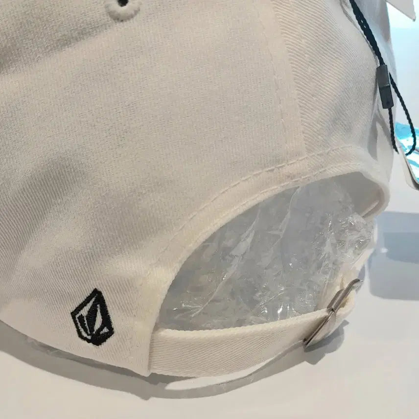 [BUNJANG] Volcom White Ball Cap / (새상품) 볼컴 볼캡 (화이트)