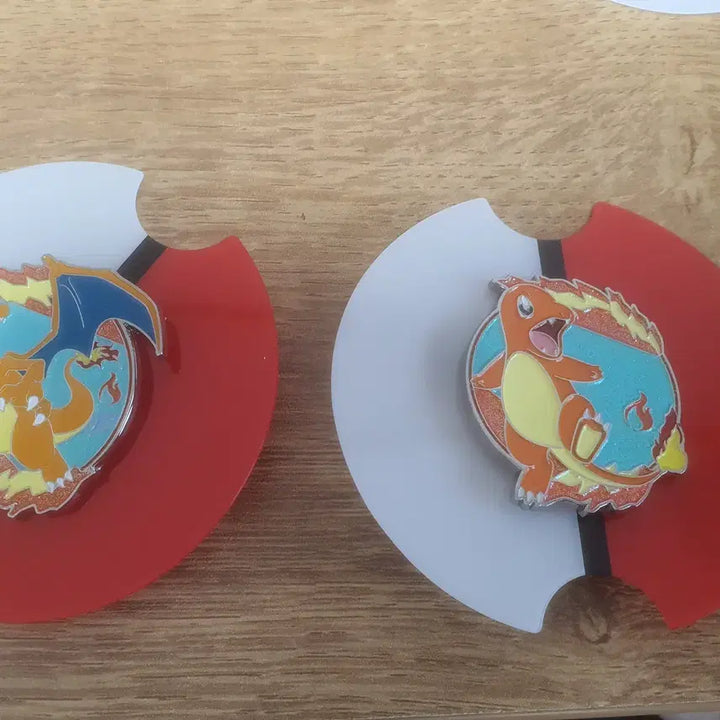 [BUNJANG] Pokemon Charizard and Charmander Set Badges / 포켓몬 랜덤뱃지 100 리자몽 파이리 세트로 판매합니다