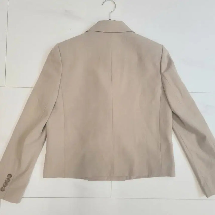 [BUNJANG] LIST Beige Double Breasted Crop Jacket / LIST 리스트 베이지 더블 크롭 자켓 55