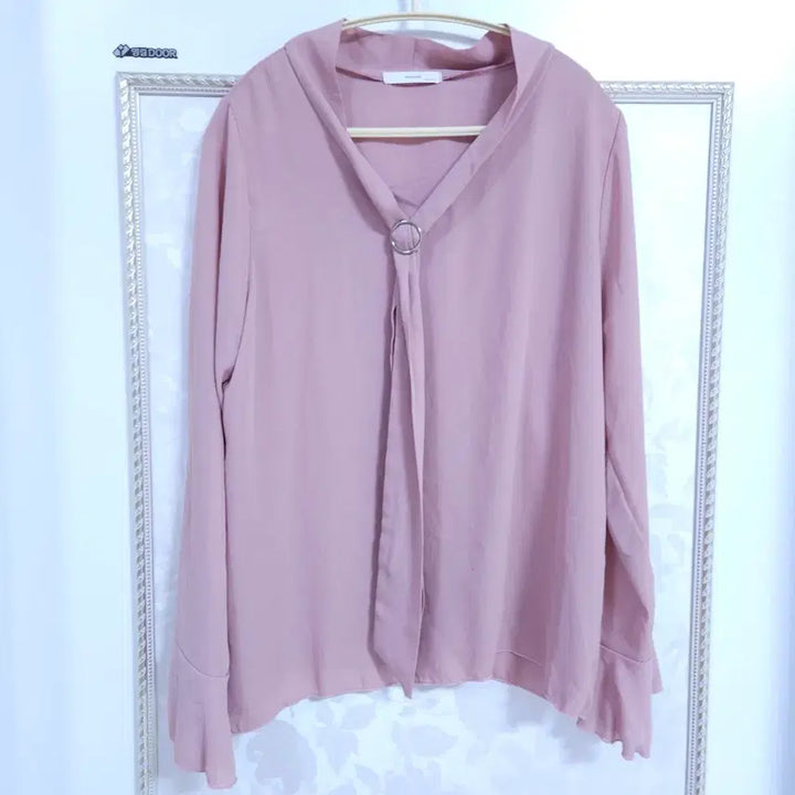 [BUNJANG] Pink Ring Embellished Blouse / 미착용 핑크색 링 장식 블라우스