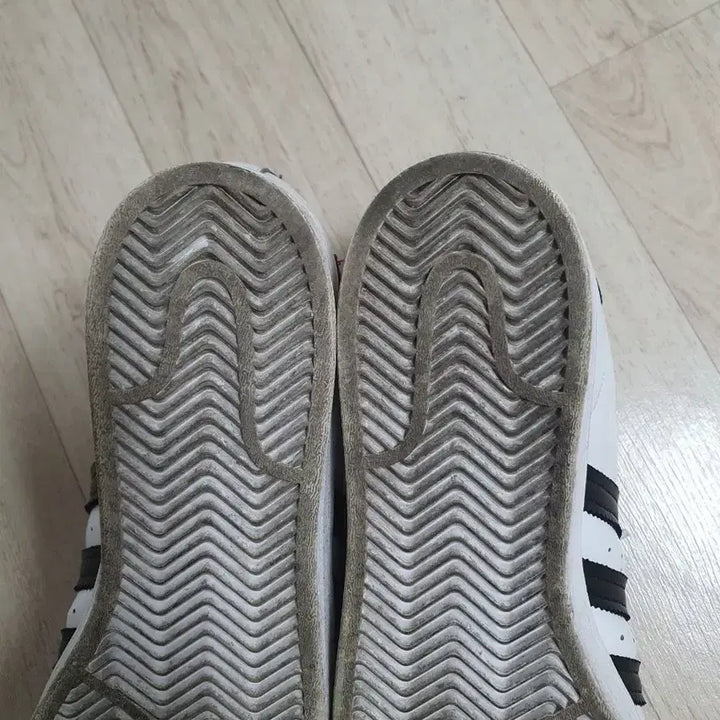 [BUNJANG] Adidas Superstar Sneakers / 275 아디다스 슈퍼스타 운동화 스니커즈 신발 275사이즈 좋아요