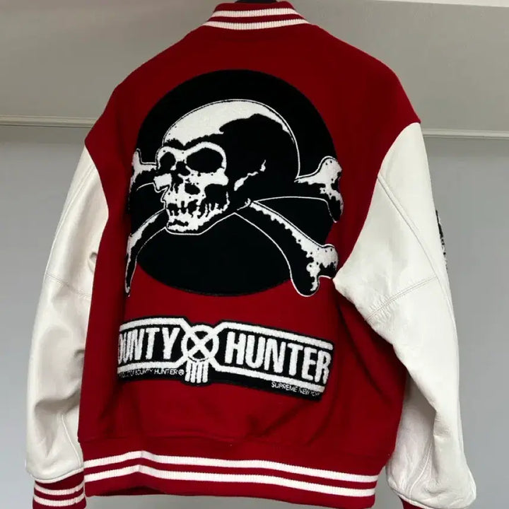 [BUNJANG] Supreme x Bounty Hunter Varsity Jacket Red - 23FW / 슈프림 x 바운티 헌터 바시티 자켓 레드 - 23FW