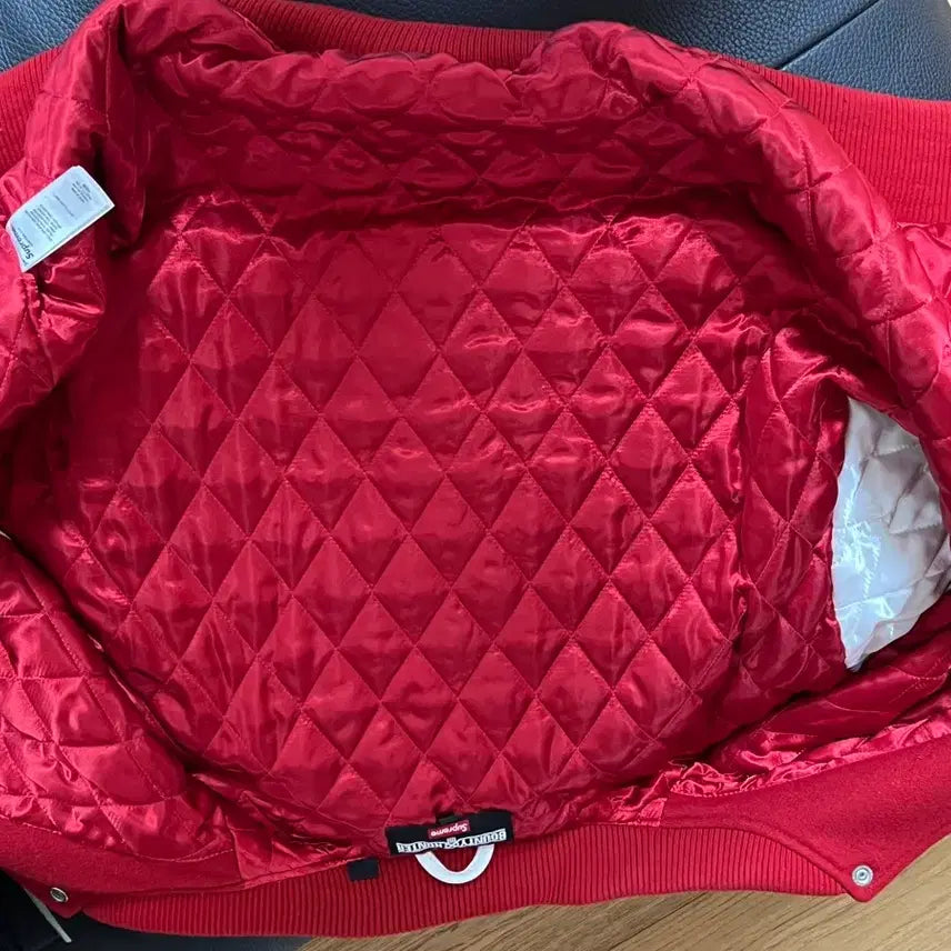 [BUNJANG] Supreme x Bounty Hunter Varsity Jacket Red - 23FW / 슈프림 x 바운티 헌터 바시티 자켓 레드 - 23FW