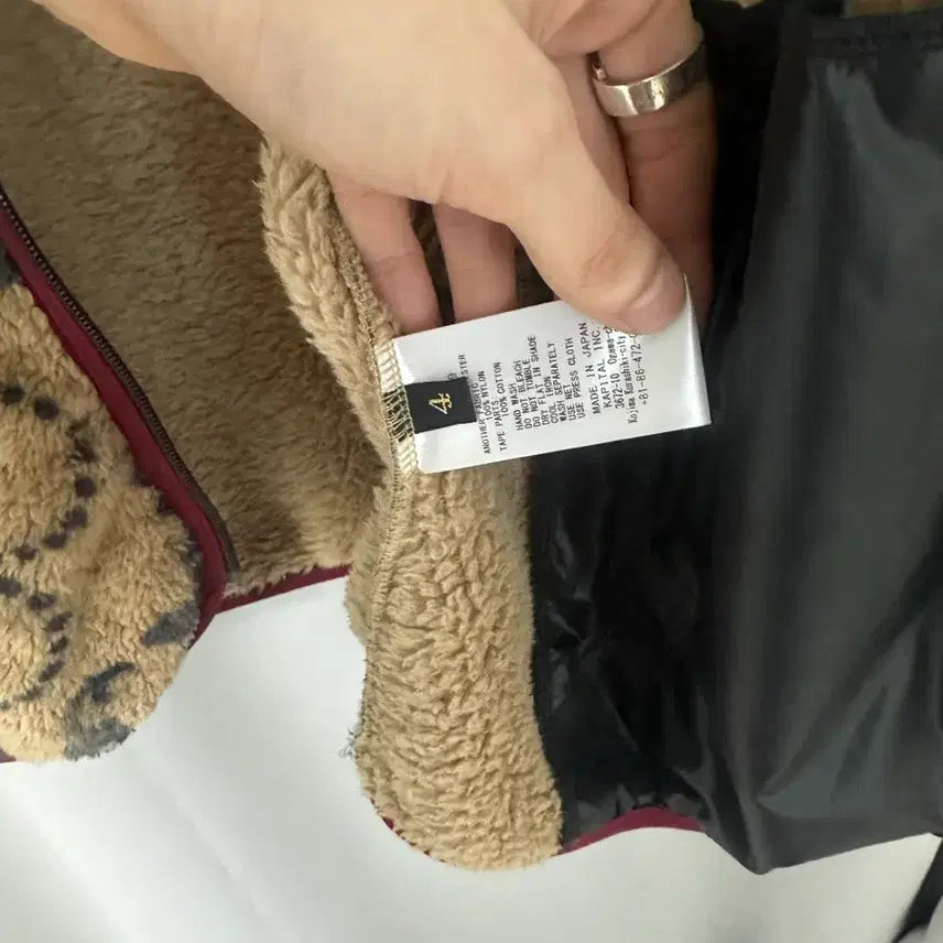 [BUNJANG] Capital Damask Fleece / 캐피탈 다마스크 후리스