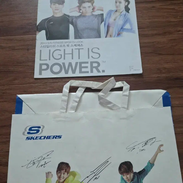 [BUNJANG] Skechers Shopping Bag + 2013 S/S Catalog / 스케쳐스 쇼핑백 + 2013 S/S 카달로그