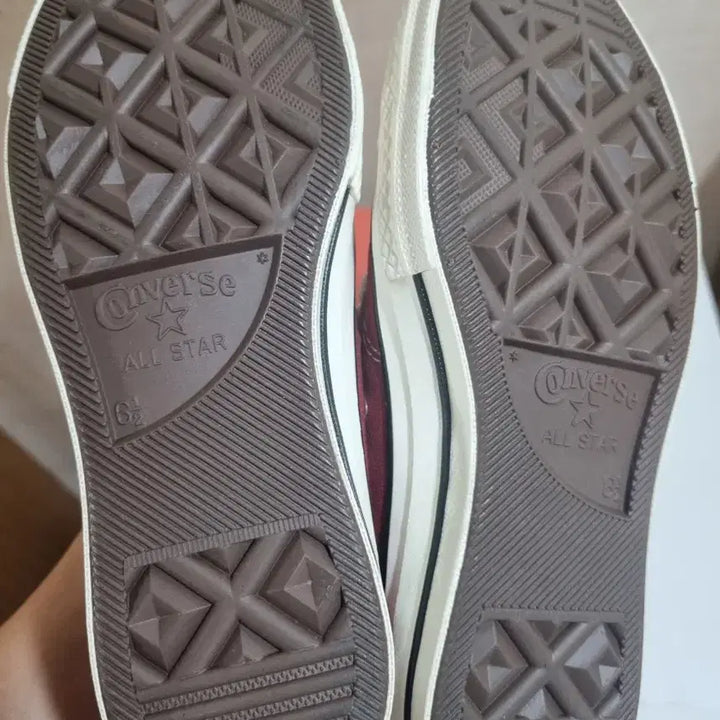 [BUNJANG] Converse Chuck 70 Park Red Sneakers / 컨버스 척 70 파크 레드 250사이즈