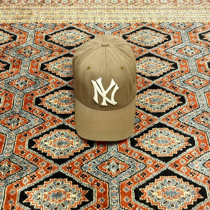 [BUNJANG] MLB New York Yankees Beige Cotton Baseball Cap S-M / MLB 뉴욕양키스 베이지 면 야구볼캡 S-M