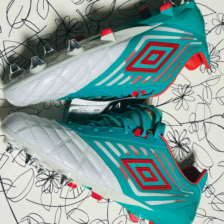 [BUNJANG] Umbro Medusa Pro Soft Ground Soccer Cleats / 엄브로 메두사 프로 소프트그라운드 280