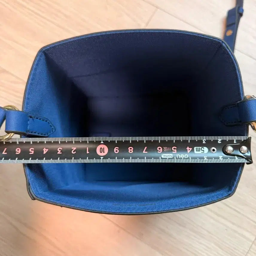 [BUNJANG] Estee Lauder Mini Bucket Bag Crossbody / 미사용(택) 에스티로더(Estee Lauder) 미니 버킷백 크로스백