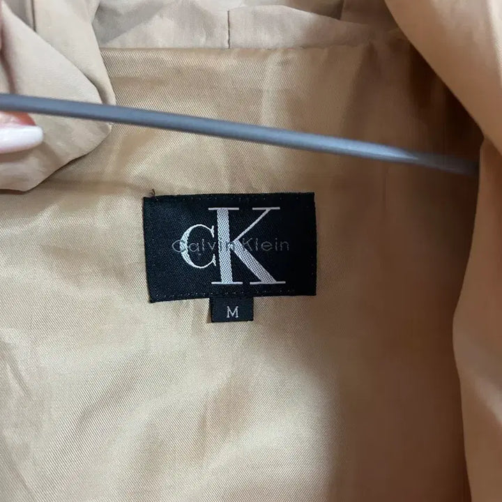 [BUNJANG] Calvin Klein Women's Padded Jacket Beige / 캘빈클라인 여성 패딩 M 베이지