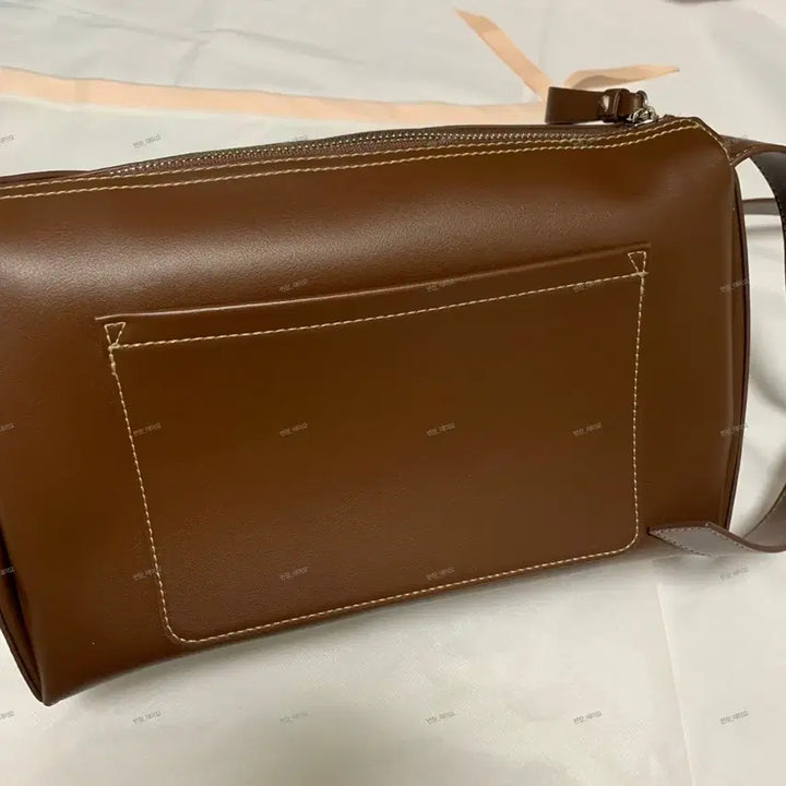 [BUNJANG] Jill by Jill Stuart Bread Medium Shoulder Bag Brown / 질바이질스튜어트 브레드 미디움 숄더백 브라운 크로스백 보부상 가방