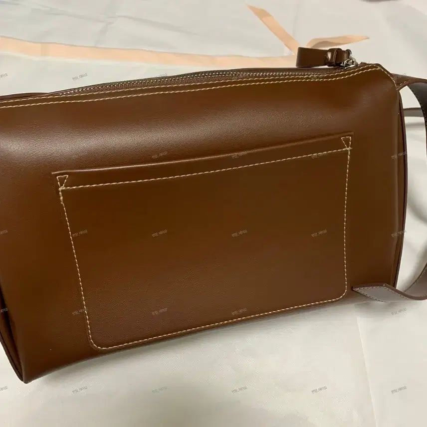 [BUNJANG] Jill by Jill Stuart Bread Medium Shoulder Bag Brown / 질바이질스튜어트 브레드 미디움 숄더백 브라운 크로스백 보부상 가방
